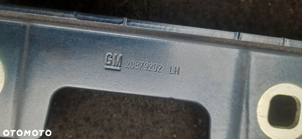 Opel Astra J hb Lakier z22a Drzwi prawy tył  Klapa tył   Deska Kokpit Poduszka deski i kierownicy Szyba Przód z sensorem _ czujnikiem Zawiasy przedniej  maski 20879202 lewy 20879203 prawy - 21