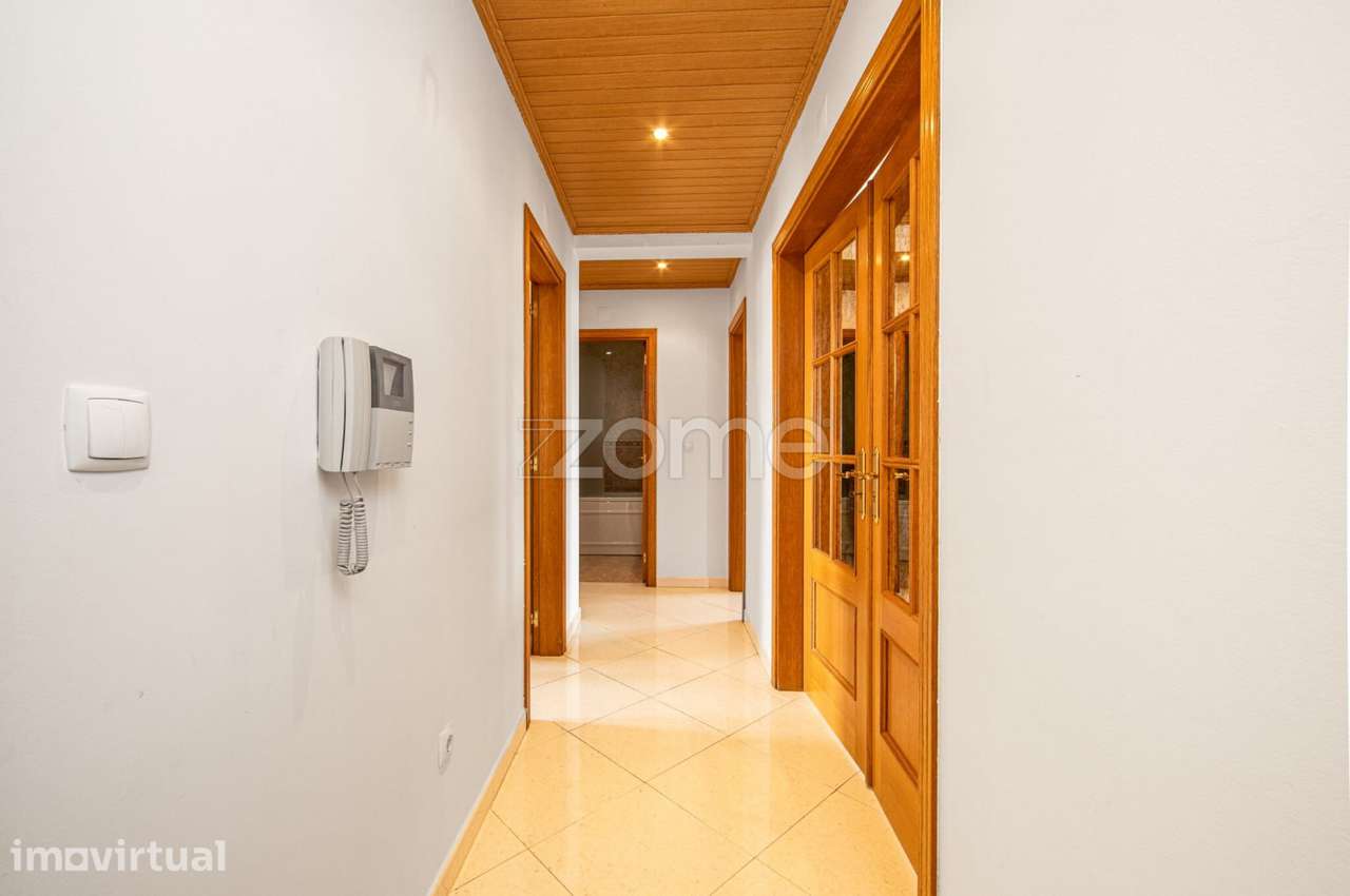 Apartamento T2 no Centro da Quinta do Conde - Grande imagem: 4/17