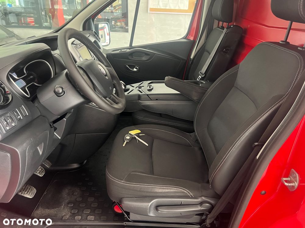 Renault Trafic - 15
