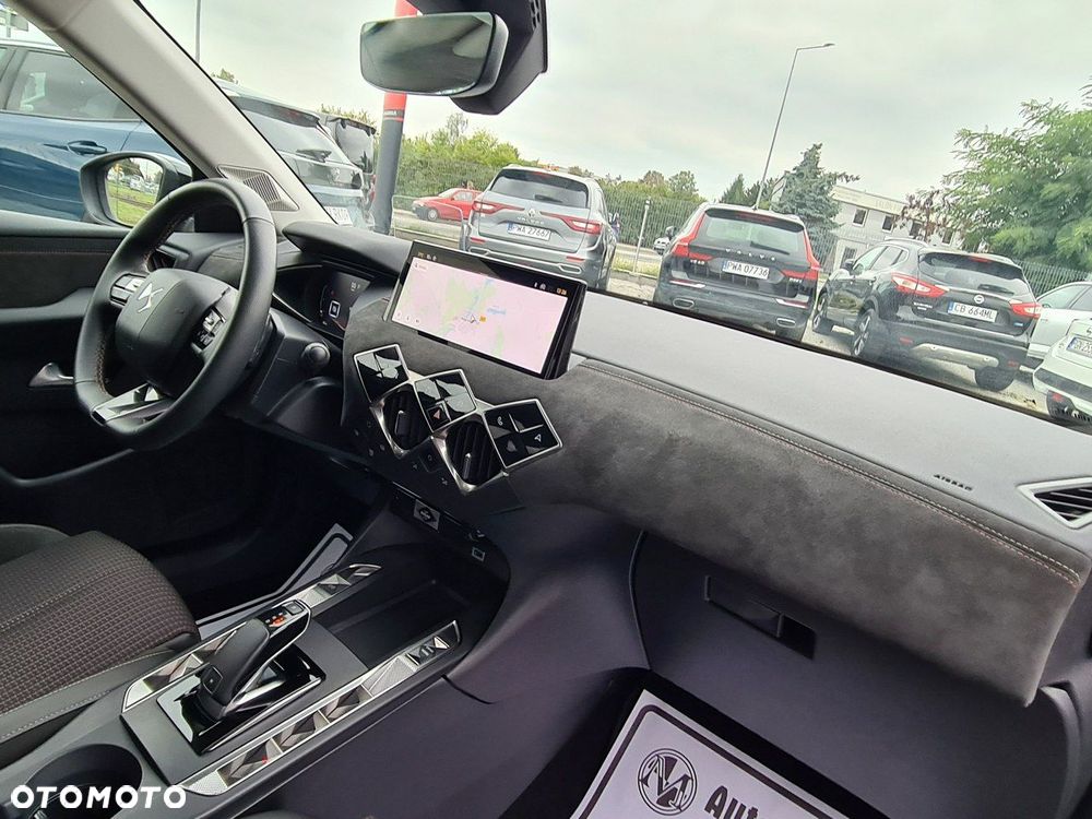 DS Automobiles DS 3 Crossback 1.2 PureTech Performance Line + - 35