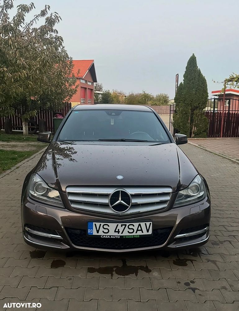 Mercedes-Benz C 250 CDI DPF 4Matic (BlueEFFICIENCY) 7G-TRONIC - 2