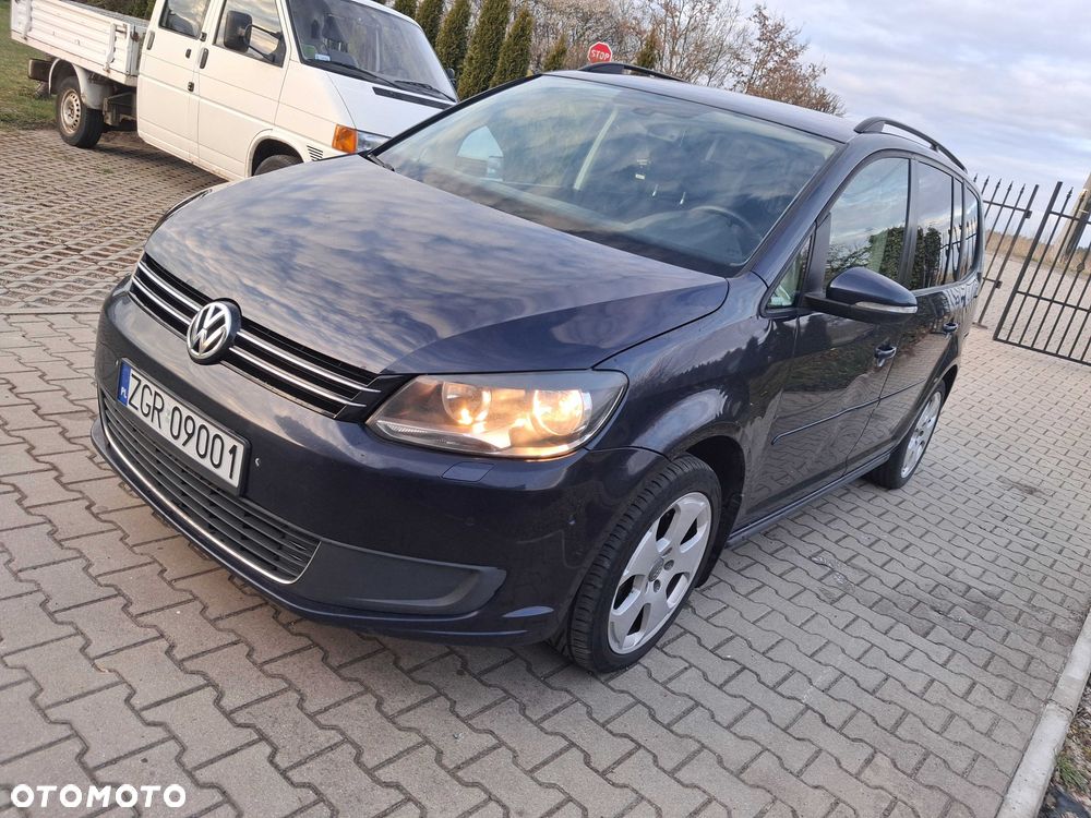 Volkswagen Touran - 1