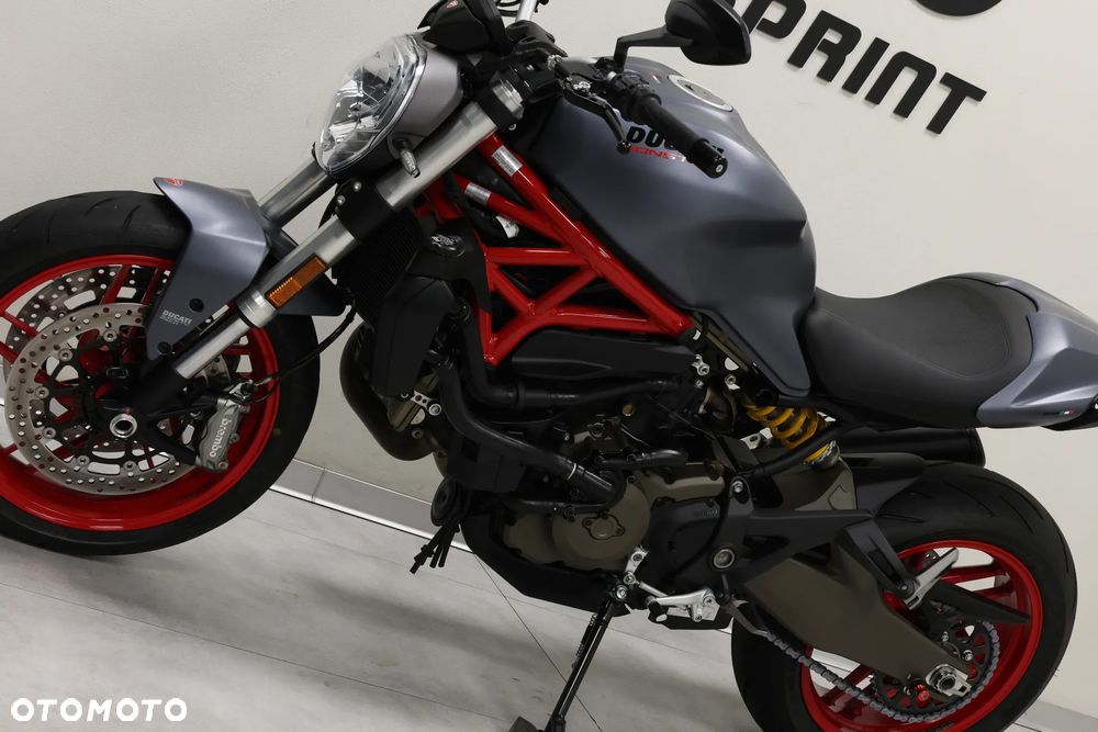 Ducati Monster - 15