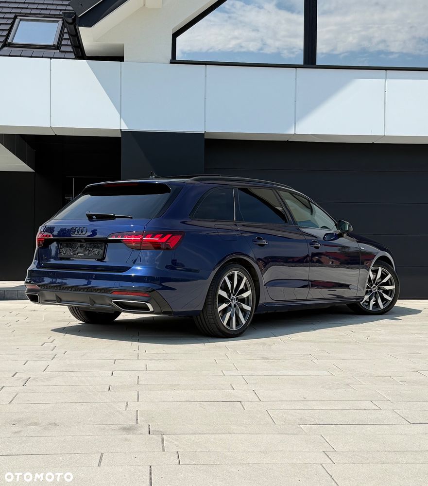 Audi A4 Avant 40 TDI mHEV S Line S tronic - 32