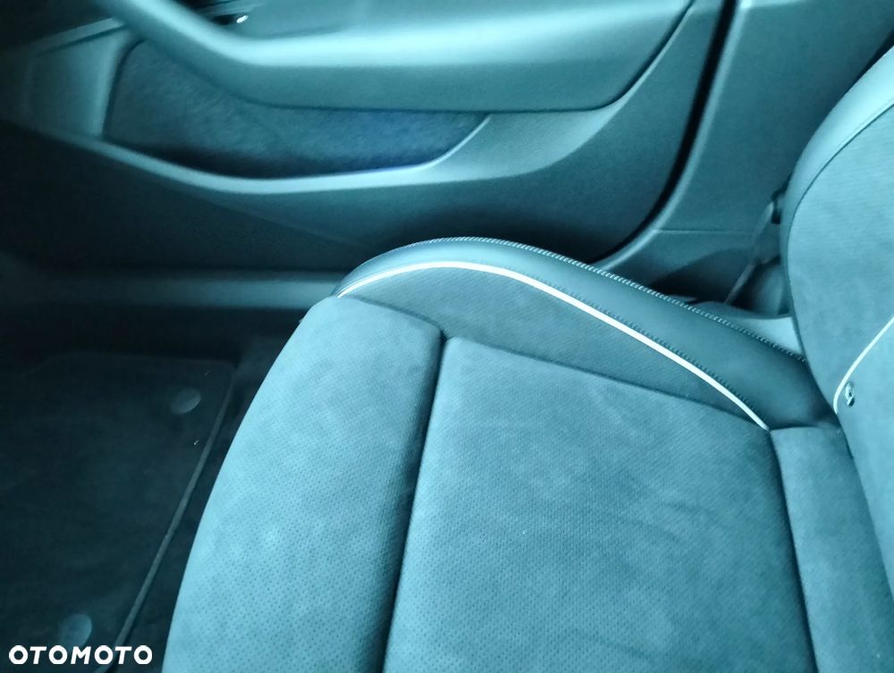 Volkswagen Passat 2.0 TDI EVO Business DSG - 30