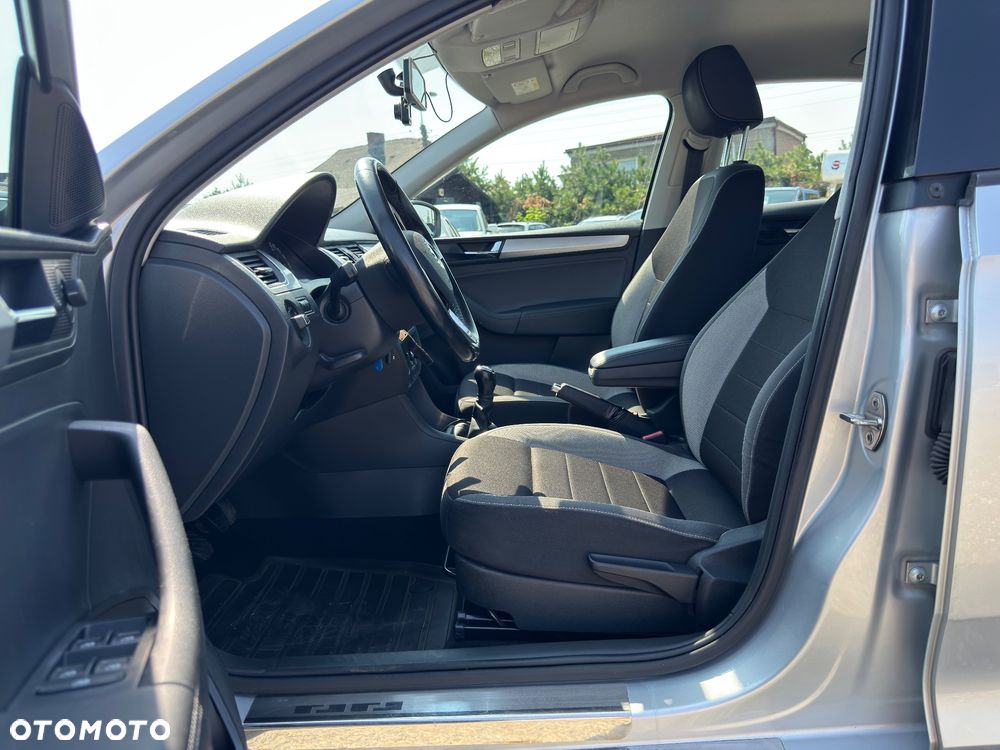 Skoda RAPID 1.0 TSI Ambition - 14
