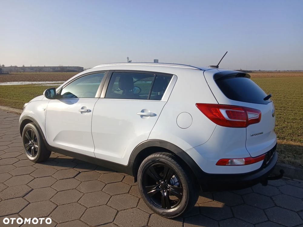 Kia Sportage 1.7 CRDI 2WD ISG Dream-Team Edition - 14