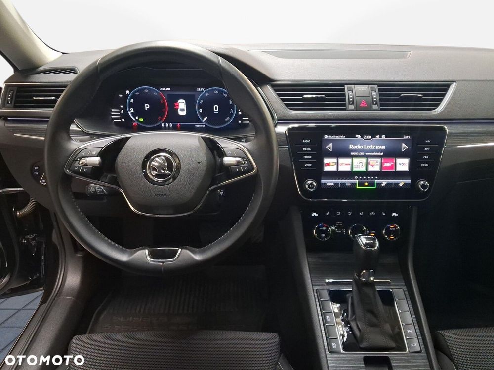 Skoda Superb 2.0 TDI SCR 4x4 Style DSG - 16