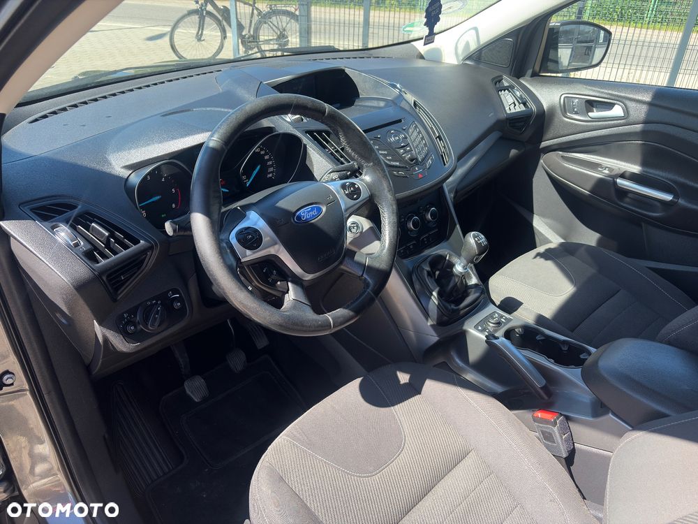 Ford Kuga 2.0 TDCi 2x4 Trend - 12