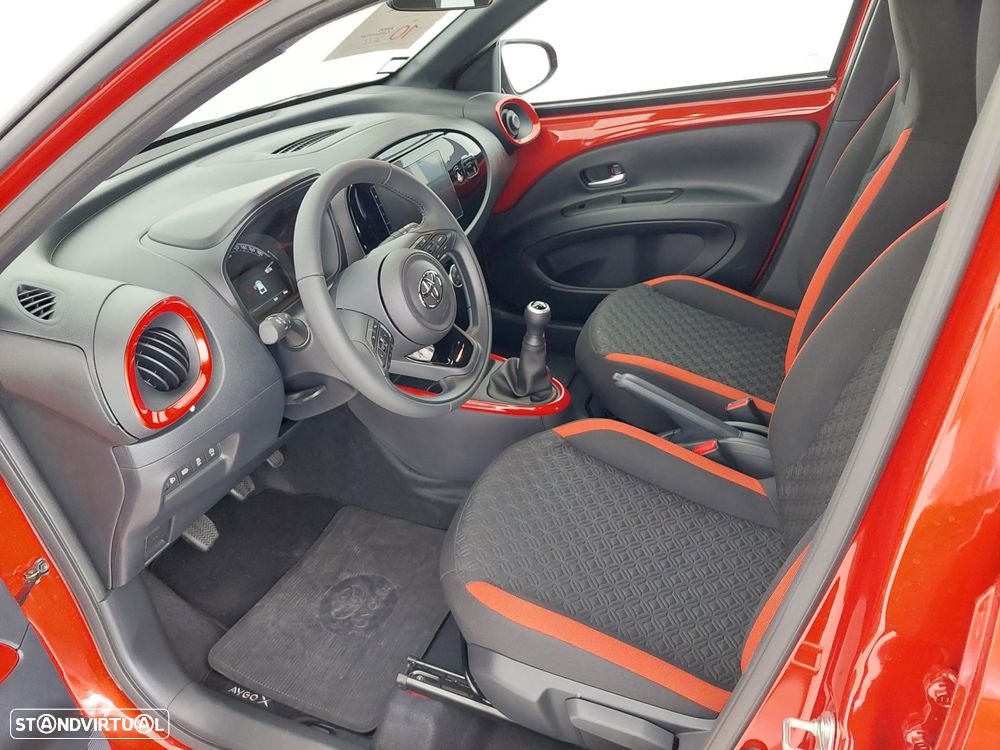 Toyota Aygo X 1.0 Pulse - 12