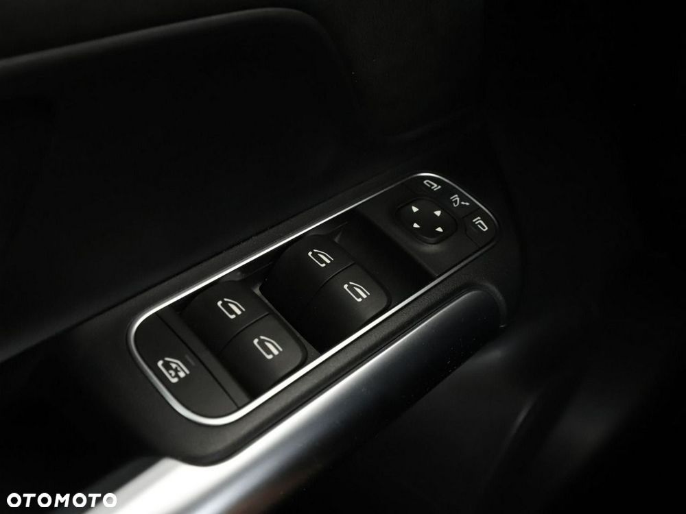 Mercedes-Benz GLA 220 d 4Matic 8G-DCT AMG Line - 38