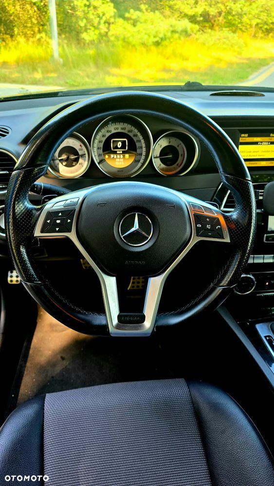 Mercedes-Benz Klasa C 250 CDI 4Matic 7G-TRONIC Avantgarde Edition - 13