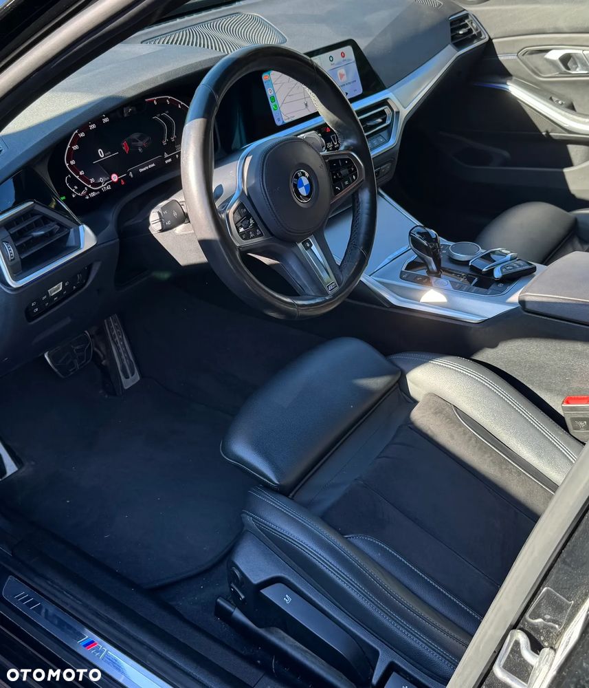 BMW Seria 3 320i xDrive M Sport Shadow sport - 13