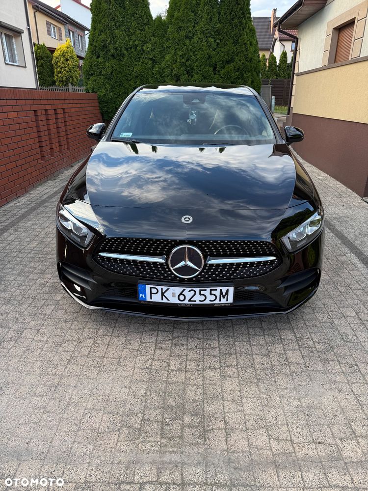 Mercedes-Benz Klasa A 180 AMG Line 7G-DCT - 3