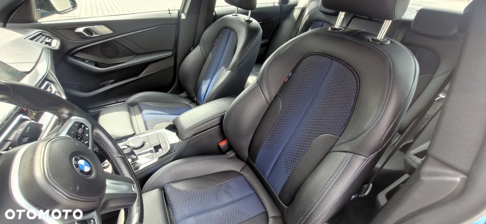 BMW Seria 2 218i M Sport - 17