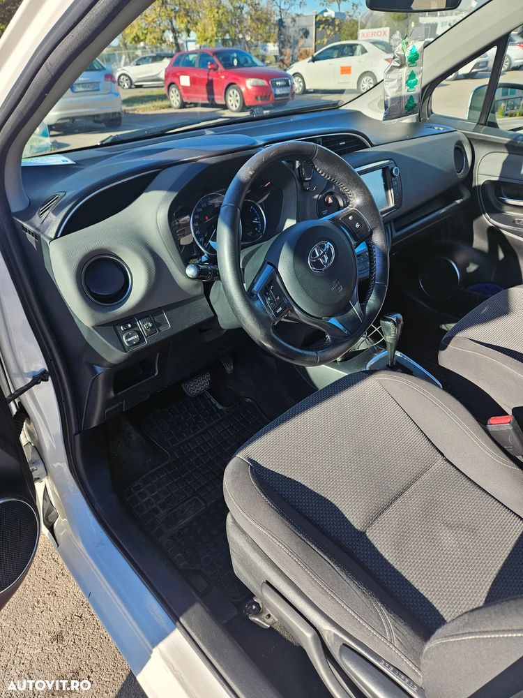 Toyota Yaris - 7