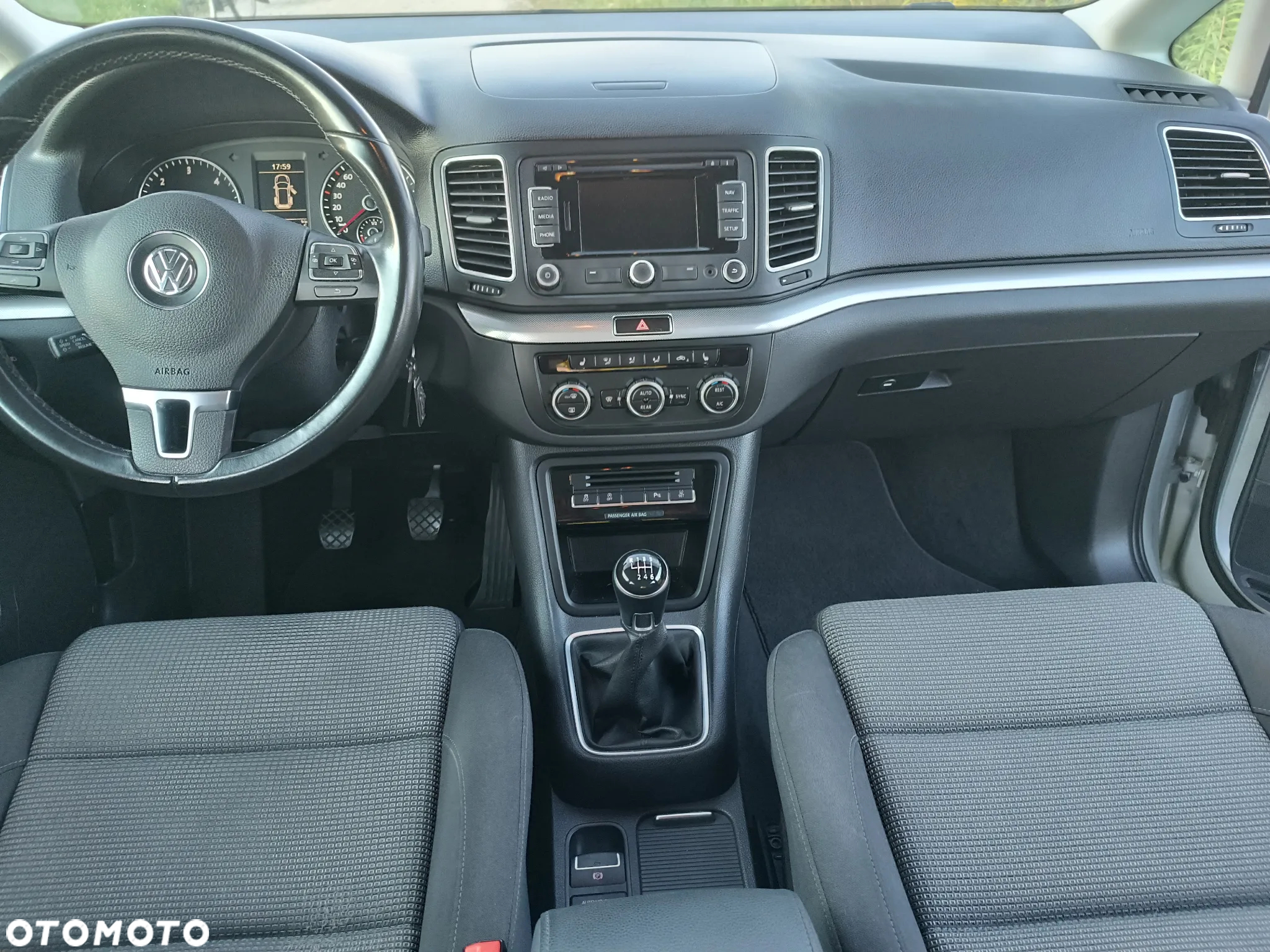 Volkswagen Sharan - 17