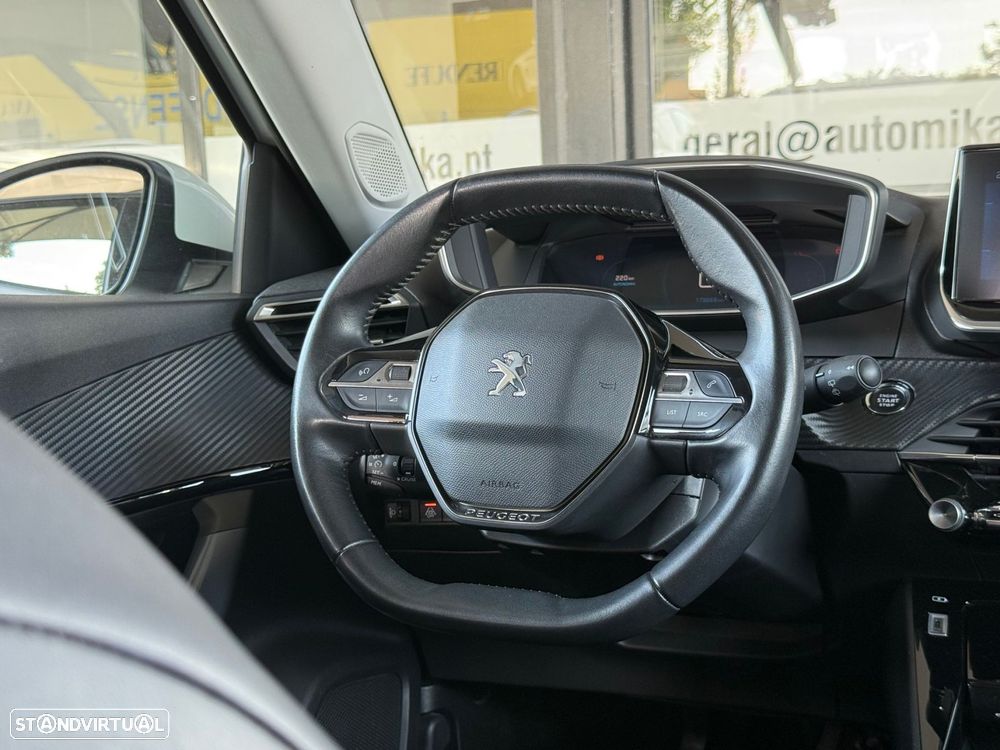 Peugeot 2008 1.5 BlueHDi Allure - 26