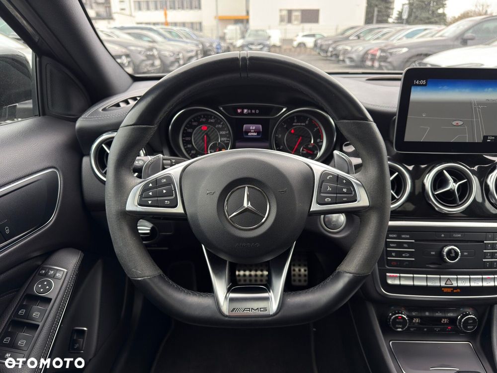 Mercedes-Benz GLA AMG 45 4-Matic - 17