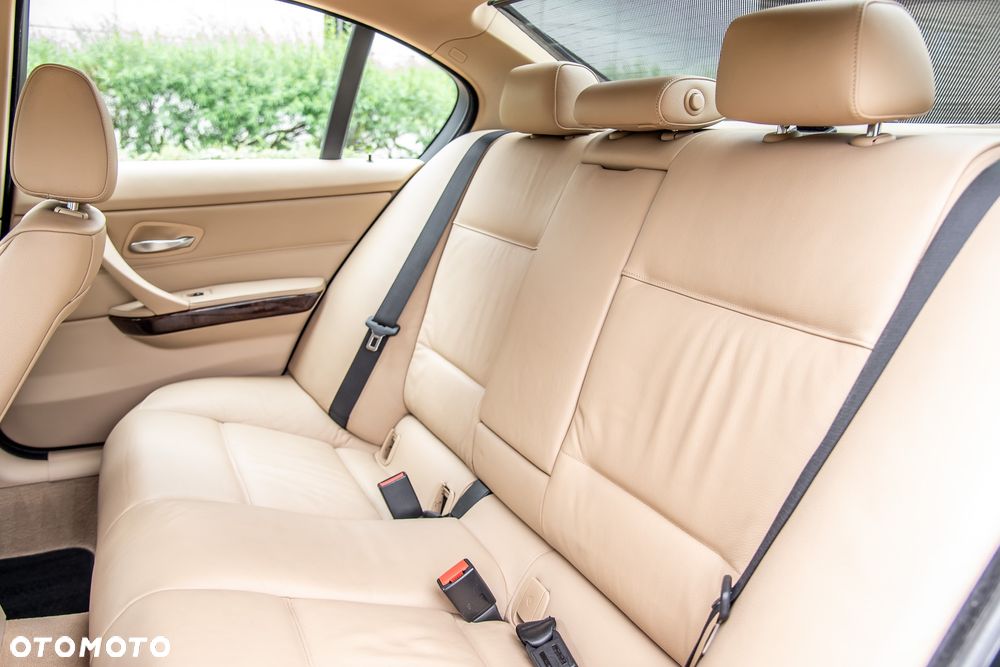 BMW Seria 3 - 15