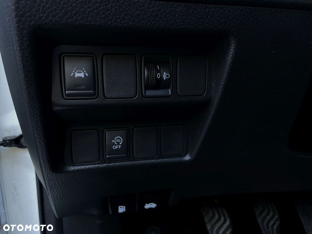 Nissan Qashqai 1.5 dCi N-Connecta - 34