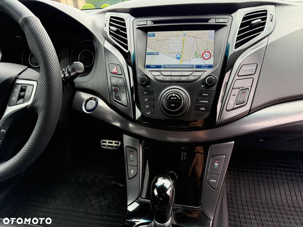 Hyundai i40 2.0 GDI Premium - 27