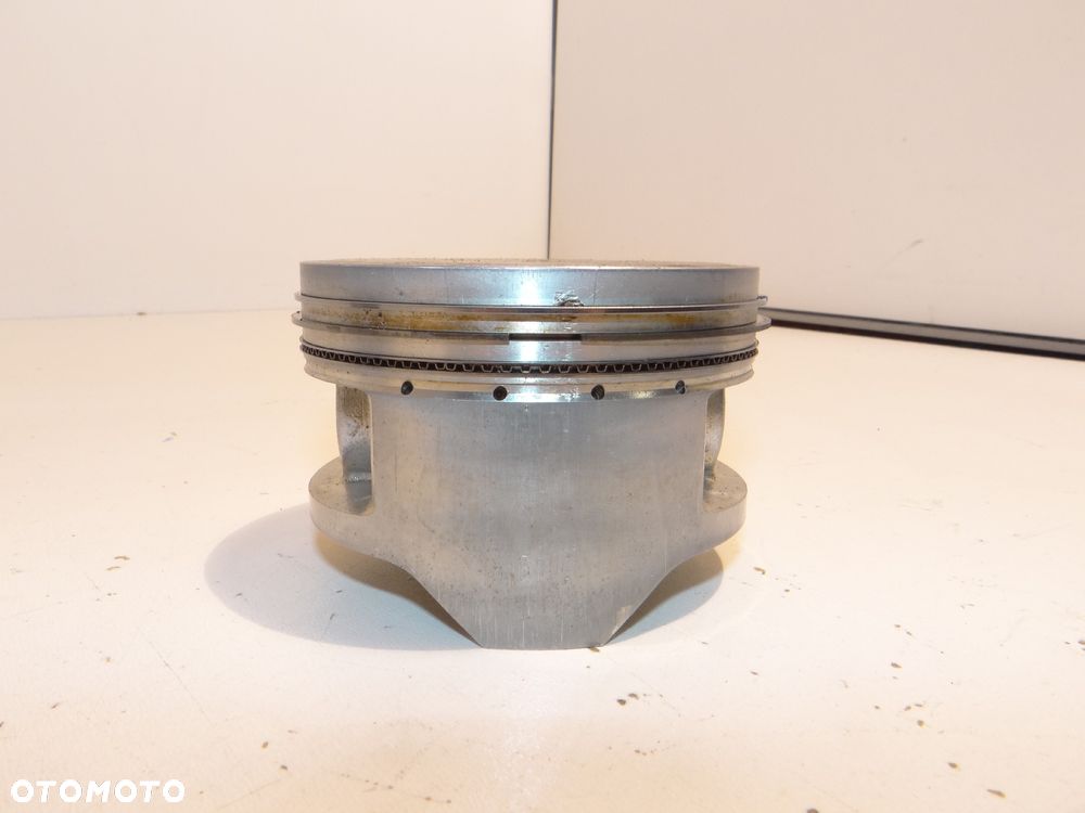 Kawasaki VN 750 Vulcan cylinder + tłok tył K1197 - 7