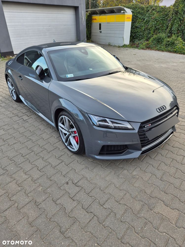 Audi TT S Coupé - 1