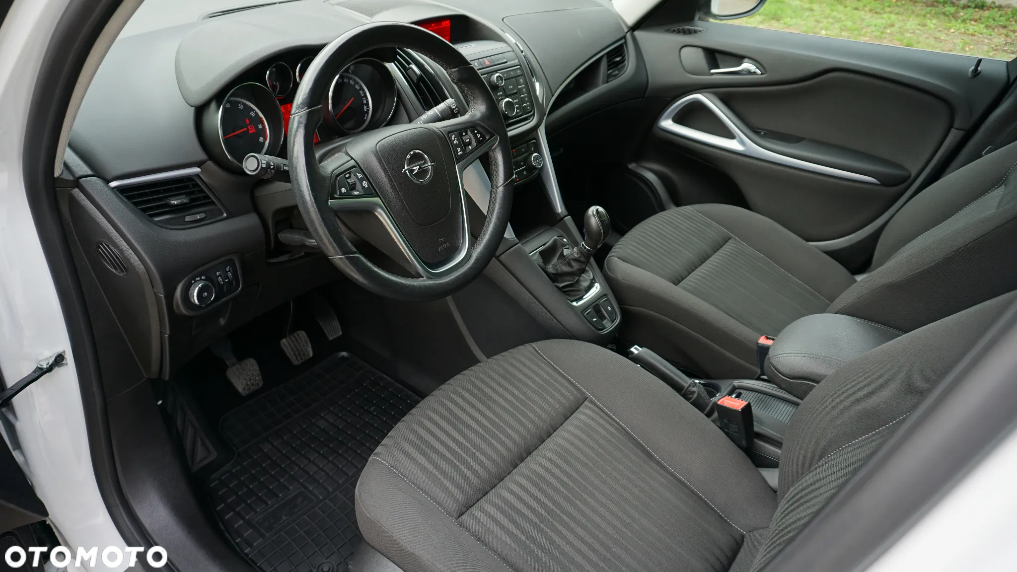Opel Zafira Tourer 1.4 Turbo Edition - 13