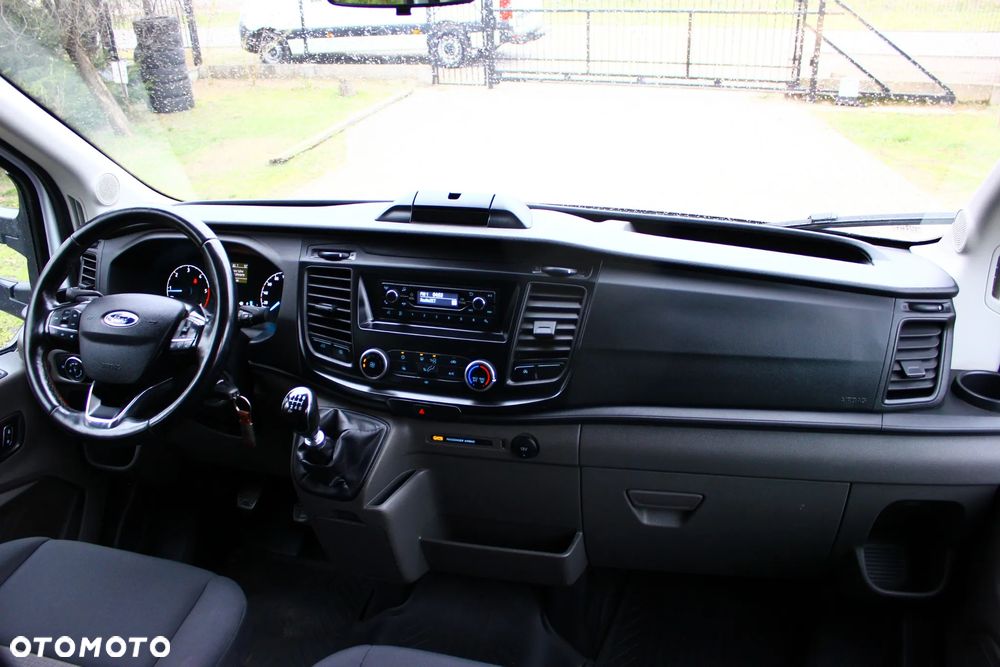 Ford TRANSIT BRYGADÓWKA 2.0 TDCI 130KM 7 OSÓB PAKA PLANDEKA OŚWIETLENIE ROBOCZE - 29