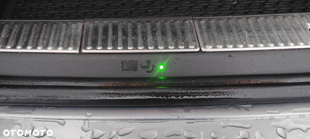 Skoda Superb 2.0 TDI 4x4 DSG SportLine - 27