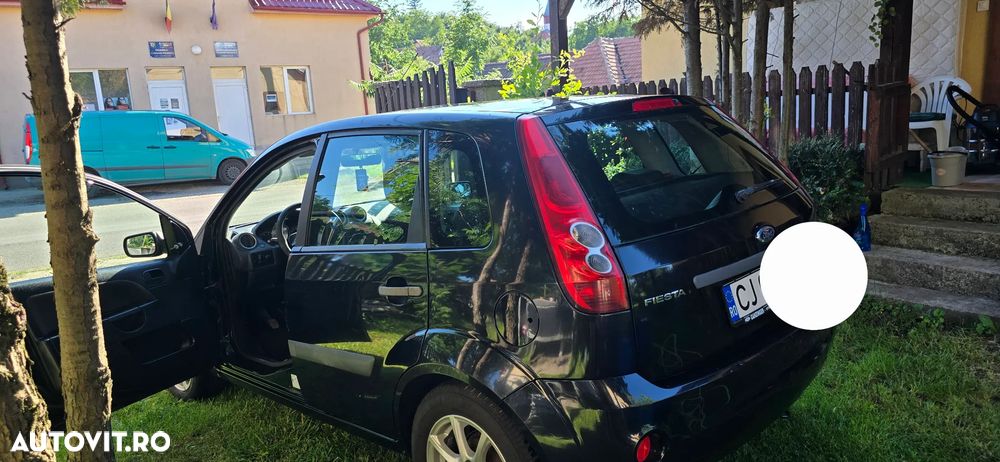 Ford Fiesta 1.4 Trend - 2
