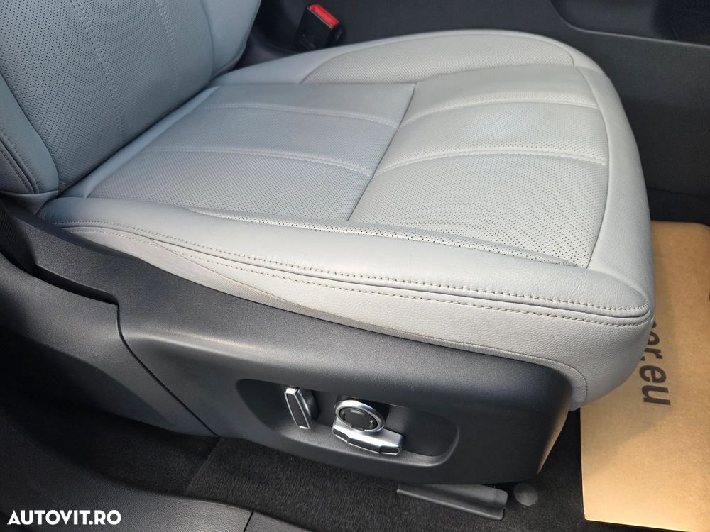 Land Rover Range Rover Evoque 2.0 D165 MHEV Dynamic SE - 22