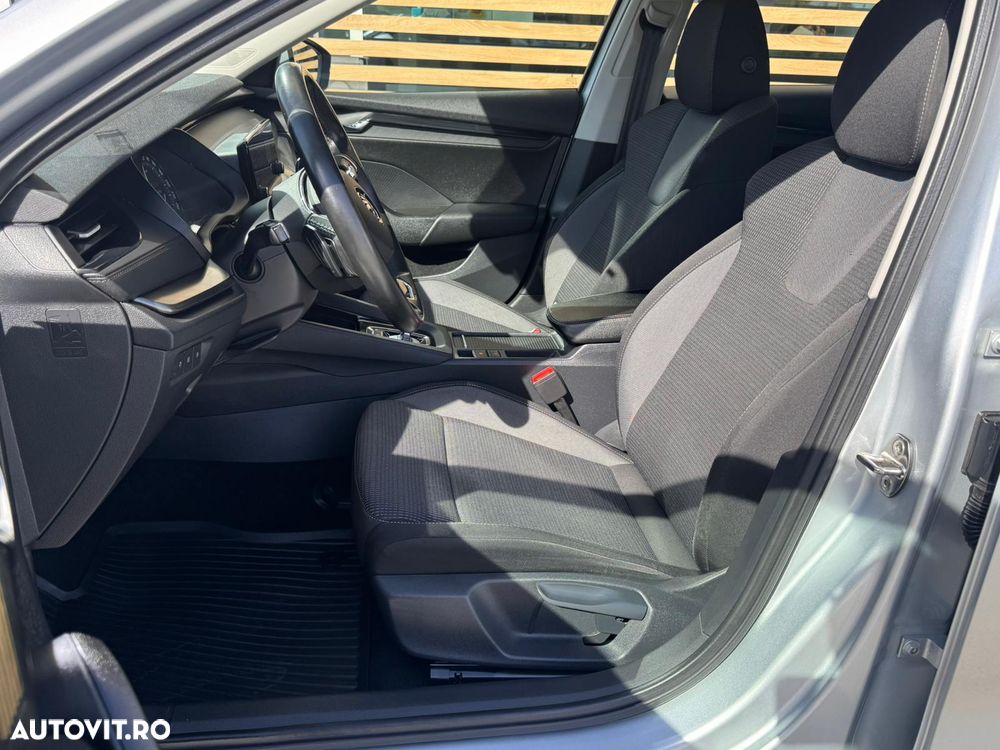 Skoda Octavia 2.0 TDI DSG Ambition - 12