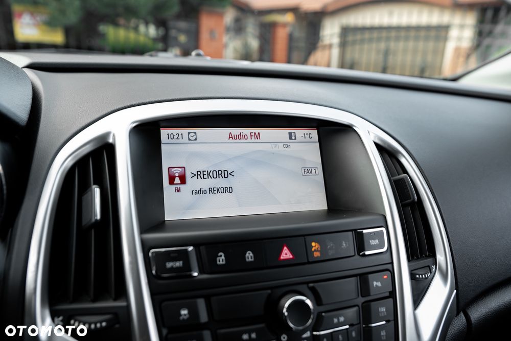 Opel Astra 1.6 Turbo Sport - 28