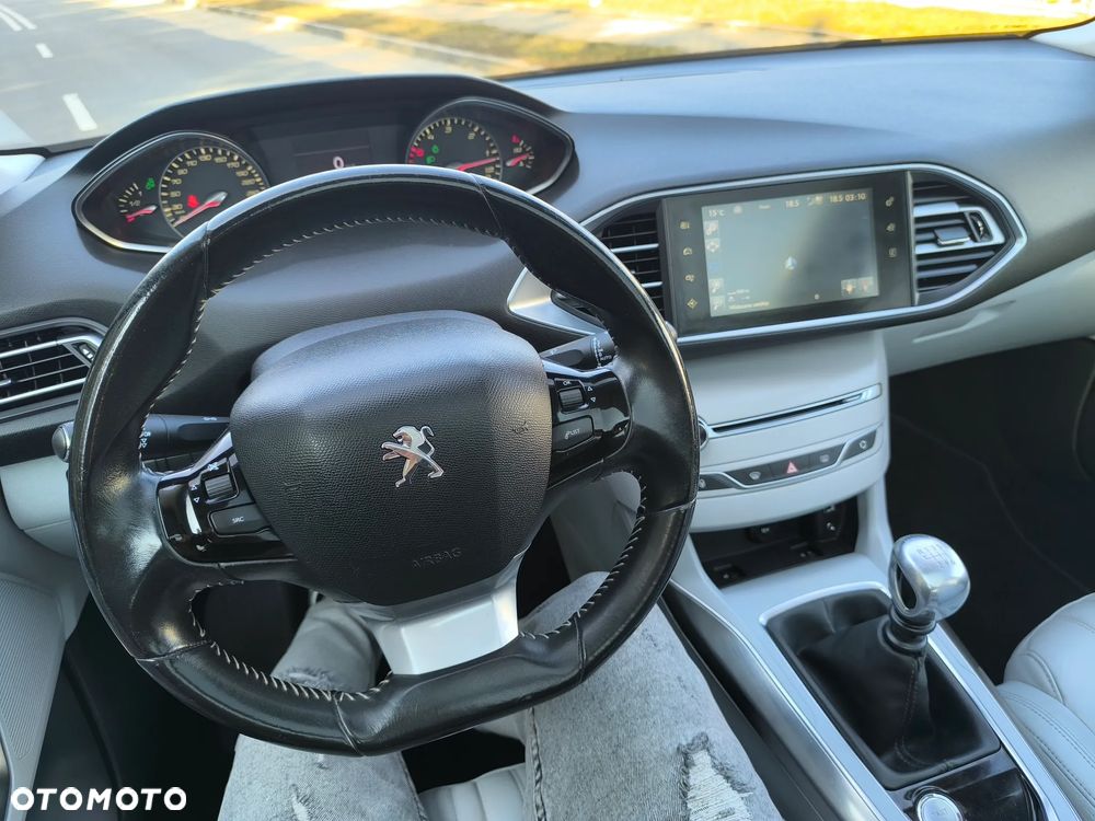 Peugeot 308 e-HDi 115 Stop & Start Allure - 38