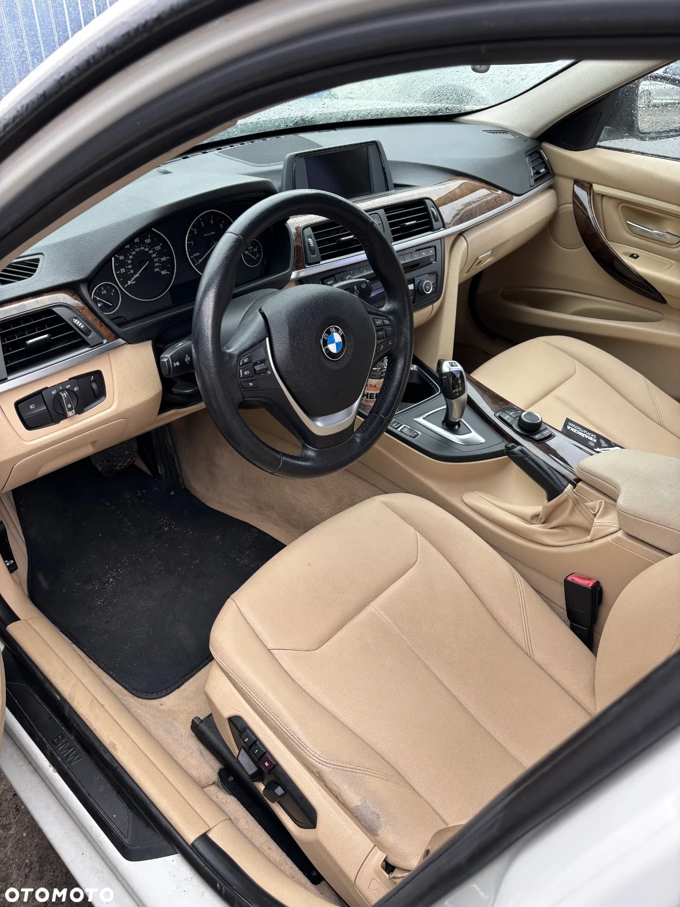 BMW Seria 3 328i Touring Luxury Line - 6