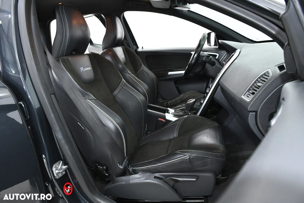 Volvo XC 60 D4AWD R-Design - 12