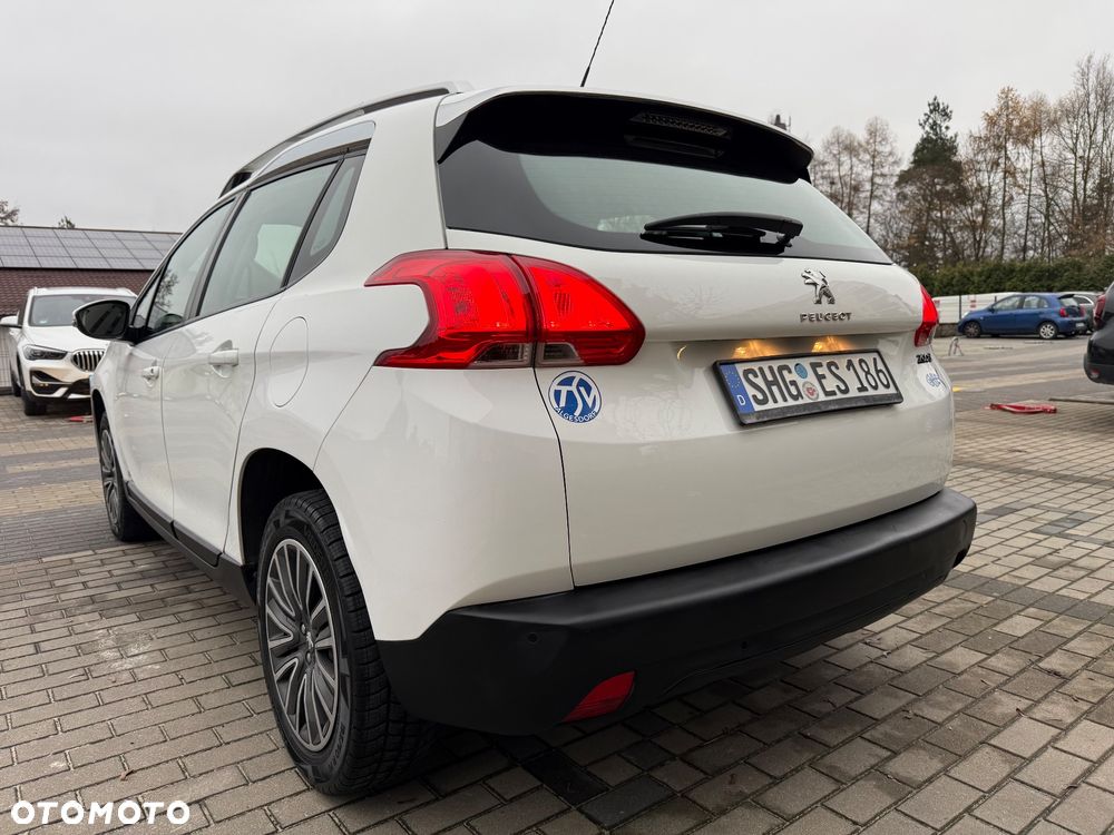 Peugeot 2008 PureTech 82 Allure - 12