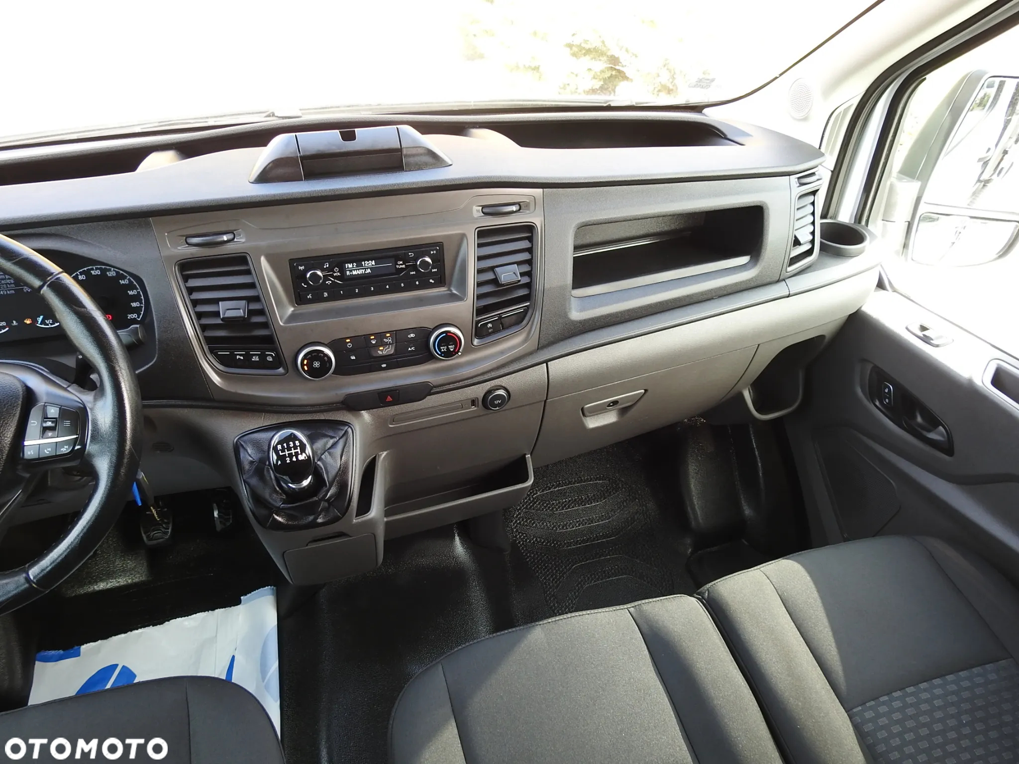 Ford TRANSIT FURGON BRYGADÓWKA 6 MIEJSCA TEMPOMAT KLIMATYZACJA LEDY 130KM [ J78198 ] - 30
