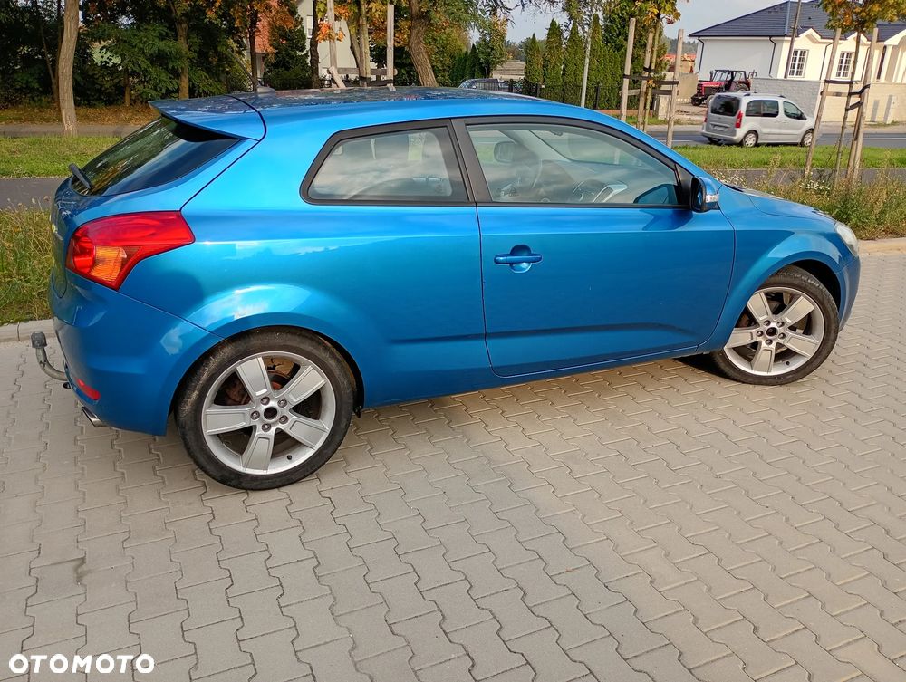 Kia Ceed - 9