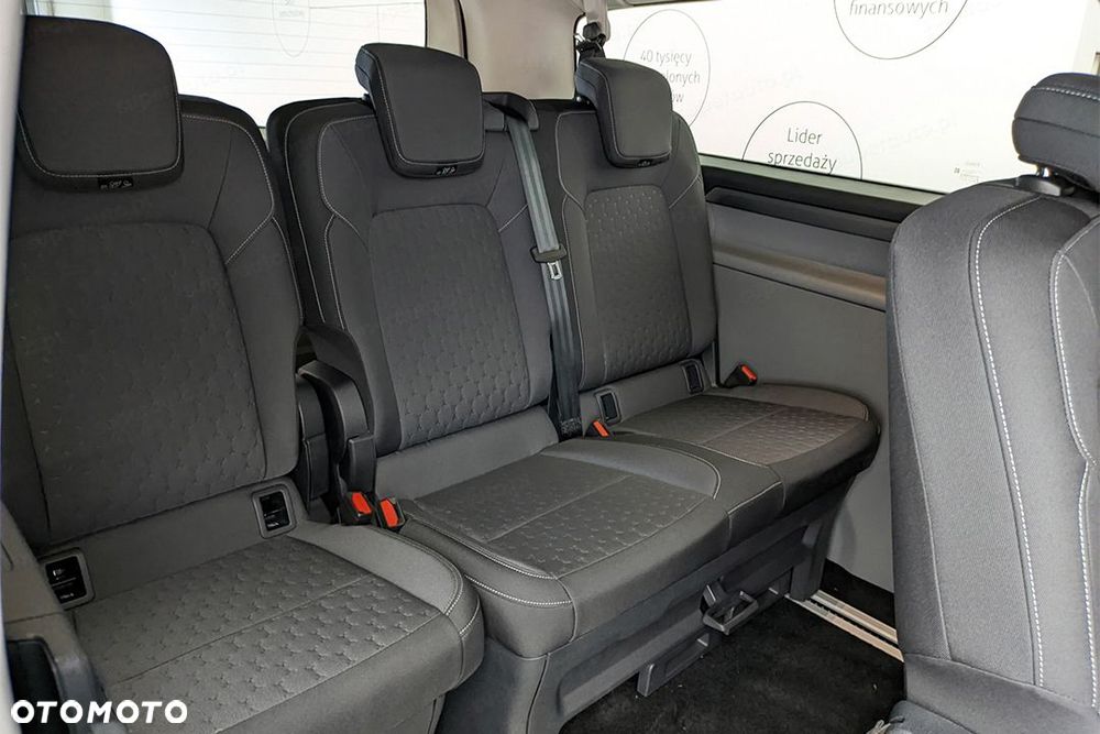 Ford Tourneo Custom - 13