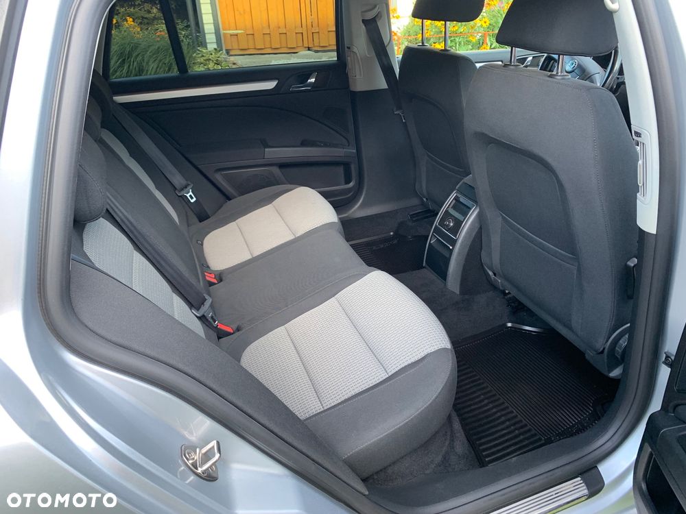 Skoda Superb 2.0 TDI 4x4 Exclusive - 10