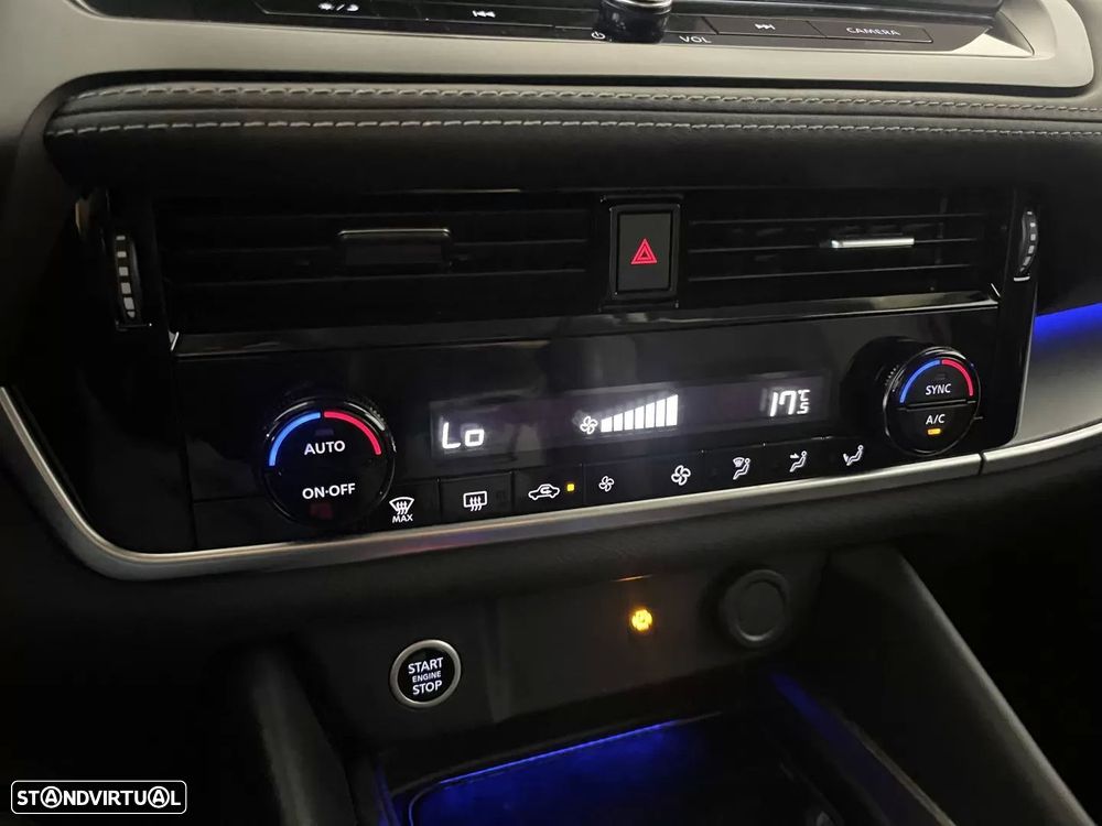 Nissan Qashqai 1.3 DIG-T N-Connecta LED Xtronic - 37