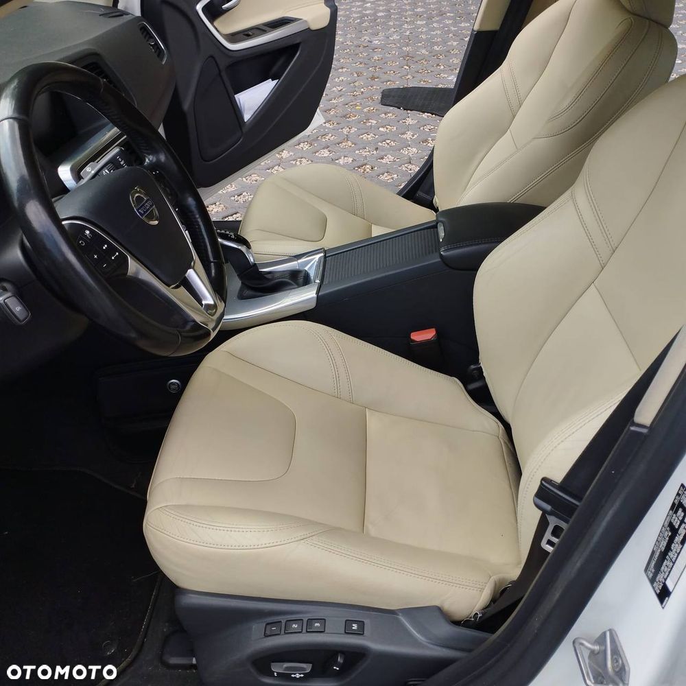 Volvo S60 T5 Drive-E Summum - 6