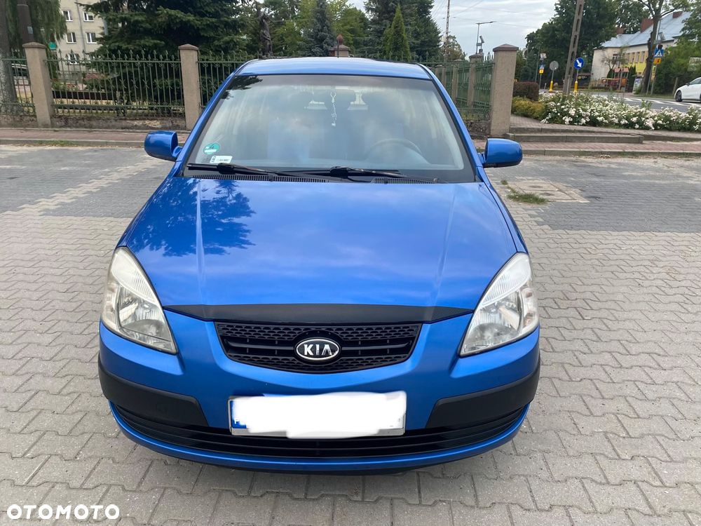 Kia Rio - 2
