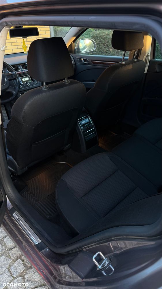 Skoda Superb 2.0 TSI Comfort DSG - 9