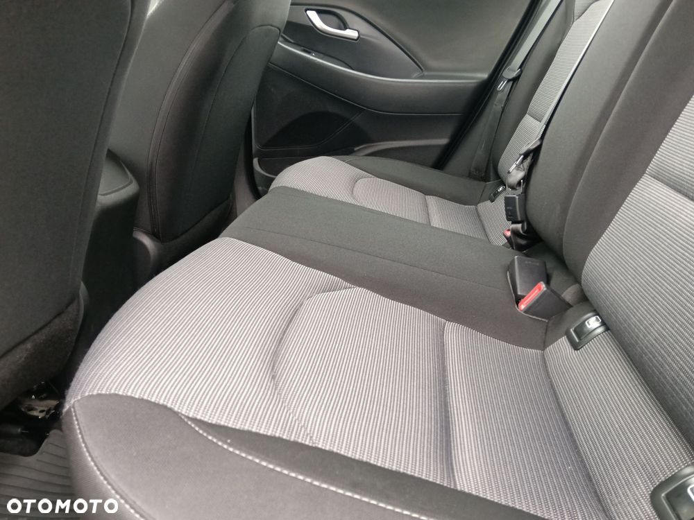 Hyundai i30 1.0 T-GDI Classic + DCT - 14