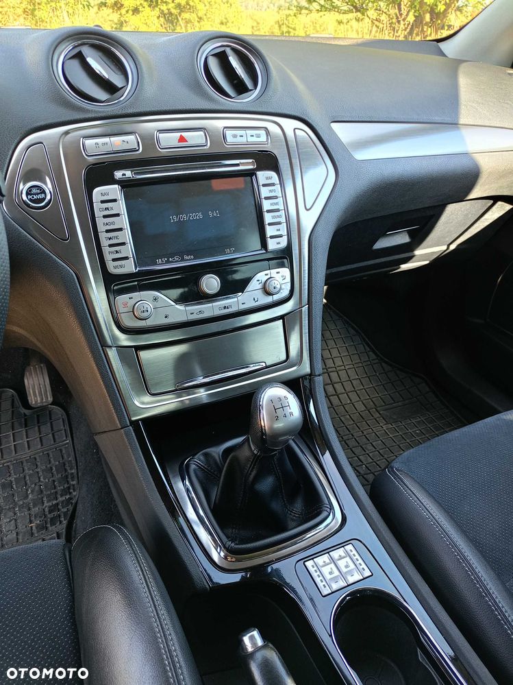 Ford Mondeo - 8