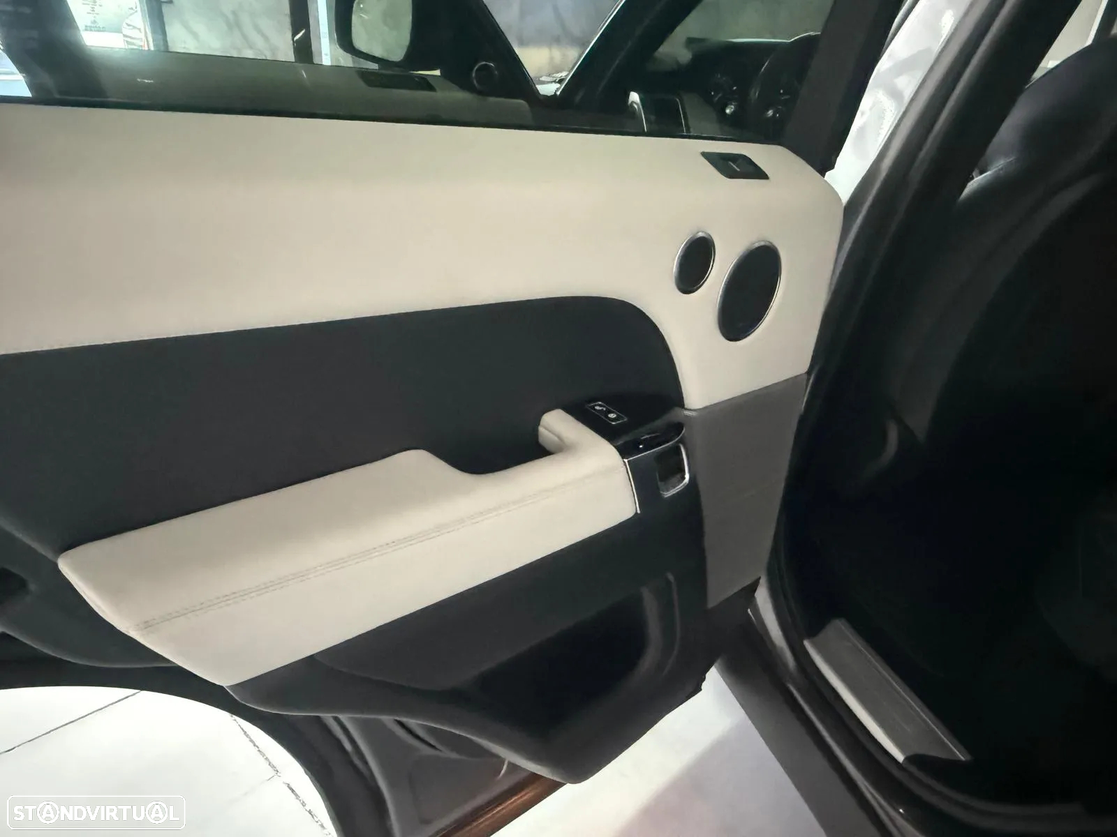 Land Rover Range Rover Sport SDV6 Autobiography Dynamic - 30